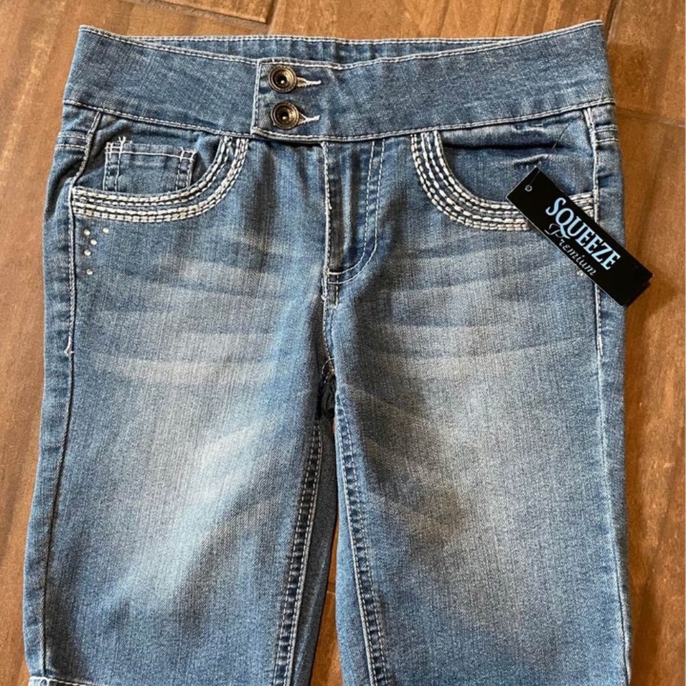 NEW Girls Youth Size 10 Shorts Squeeze Me Premium Aranda Medium Wash Blue Denim